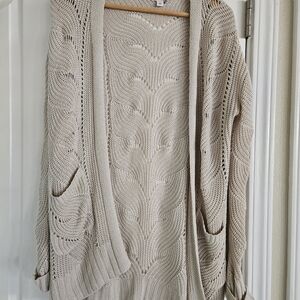 Elegant Beige Knit Sweater